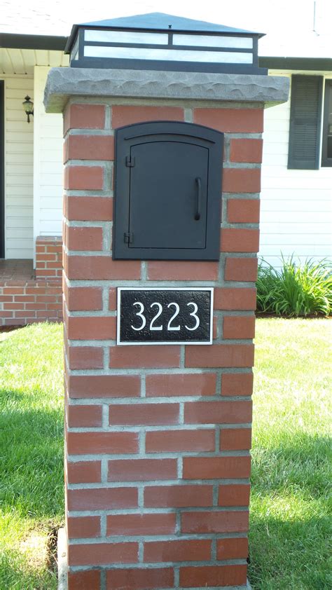 metal box in brick mailbox|brick mailboxes near me.